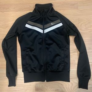 Women’s Nike Zip Up. Hoodless Collar